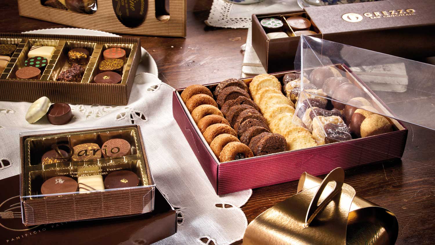 Le scatole di cartone per dolci, torte e pasticceria - Gruppo DM Packaging  Srl